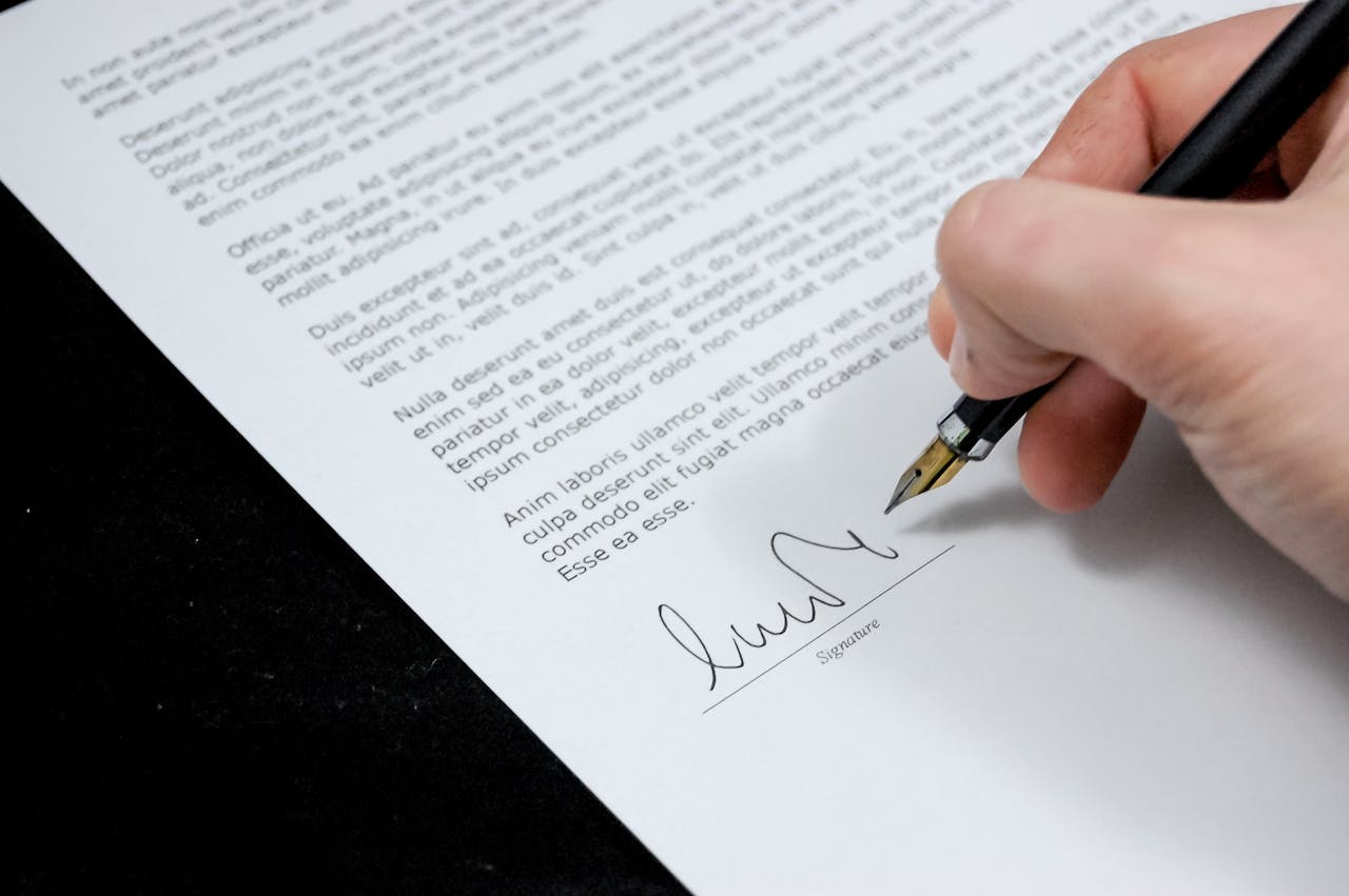 Direito Contratual: A base das relações negociais